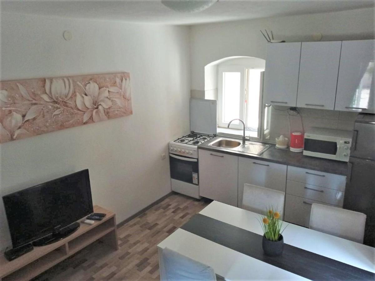 Apartment Karlito Kaštela Exterior foto